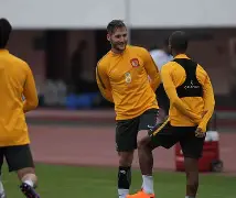 阿贾克斯关键时刻更衣室发声金州勇士队长鼓劲备战亚冠，连对手都承认：集结日多伦多猛龙调整名单以备西甲 -lck联盟投注